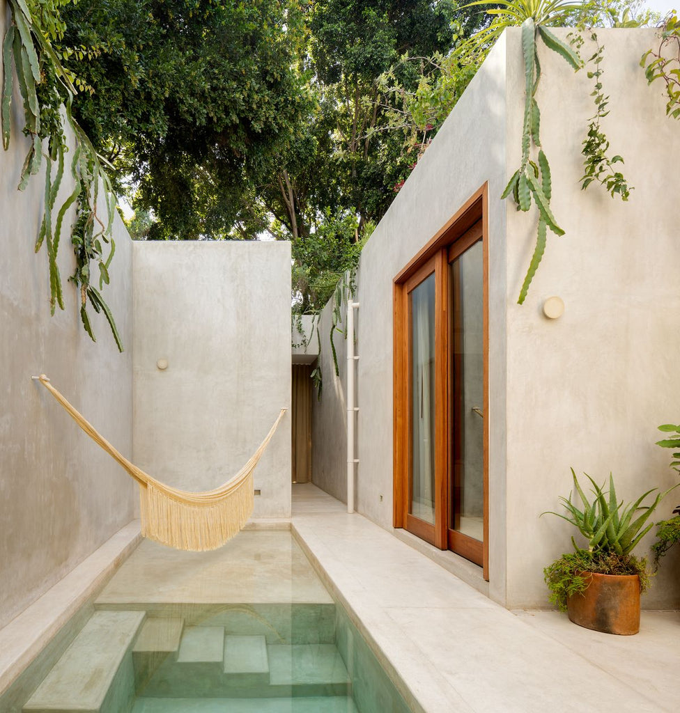 Backyard Oasis: Creating the Perfect Summer Hammock Setup in Australia - Hammock Heaven